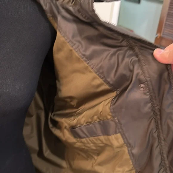 Lands End Women's Olive Puffer Jacket - Picture 3 of 5